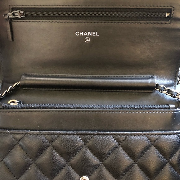 Chanel Wallet on Chain - Picture 2 of 8